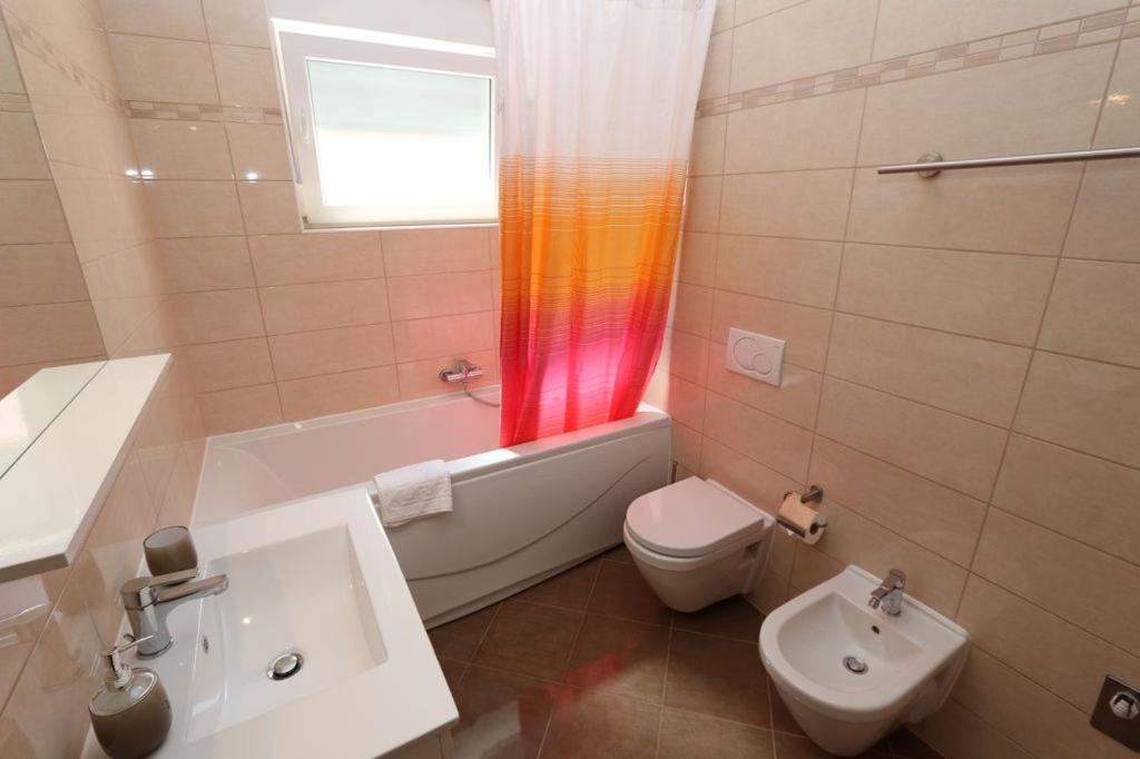 Guesthouse Medulin Bagian luar foto