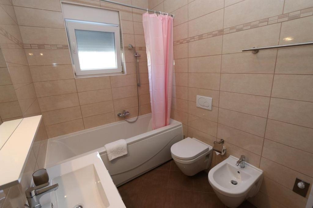 Guesthouse Medulin Bagian luar foto