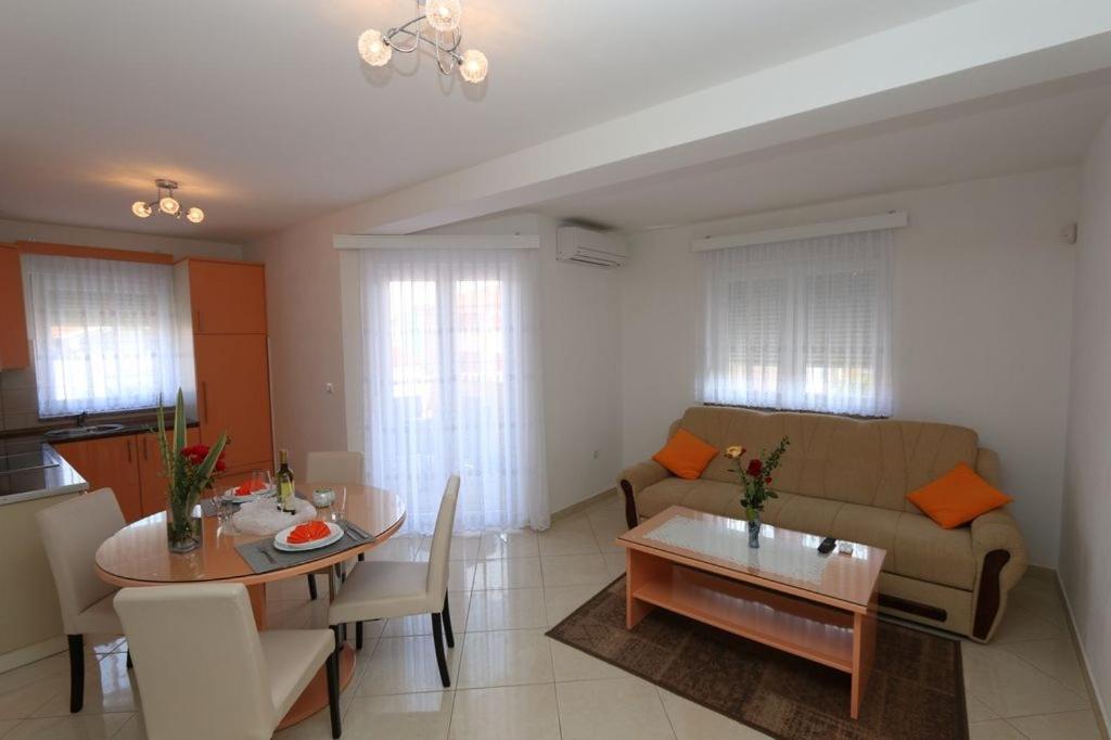 Guesthouse Medulin Bagian luar foto